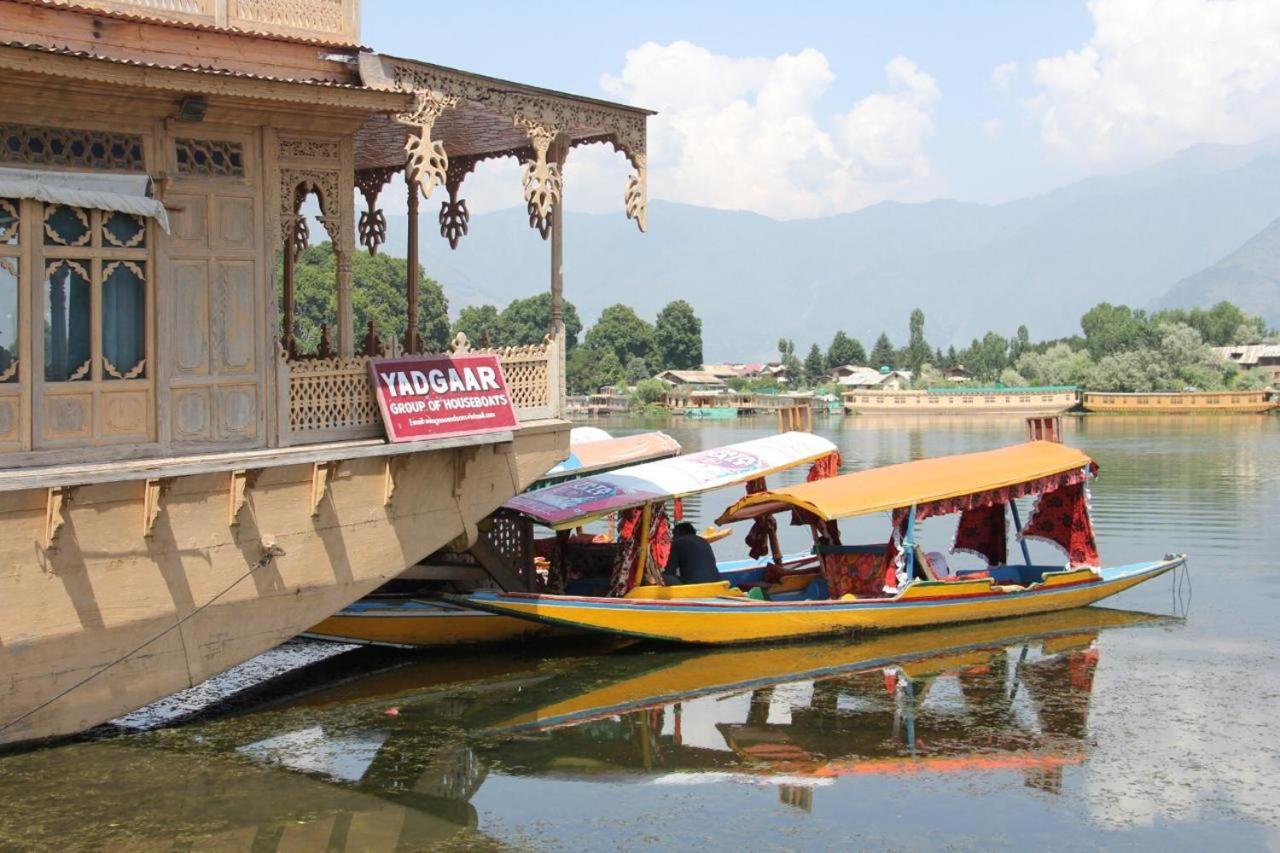 Yadgaar Houseboats Hotel Srīnagar Exterior foto